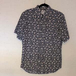 Men's Black and White Patterned Shirt
